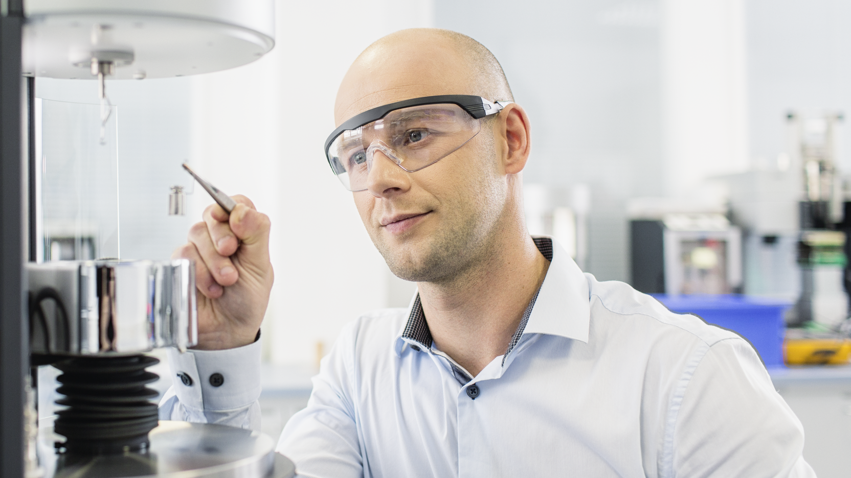 Instrument Qualification (IQ/OQ) | KRÜSS Scientific